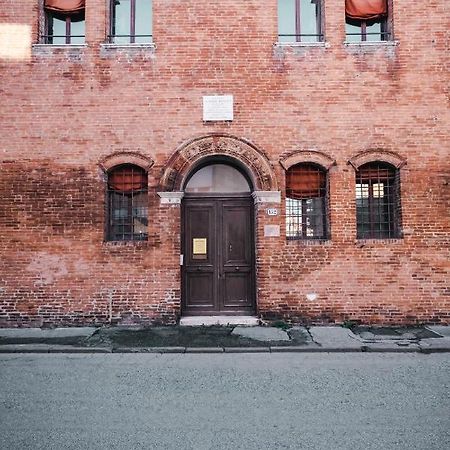 Ferrara Centro - Sabi Apt Екстериор снимка